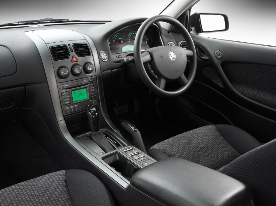  Holden Adventra SX6 2005 года  (фото 5 из 15)